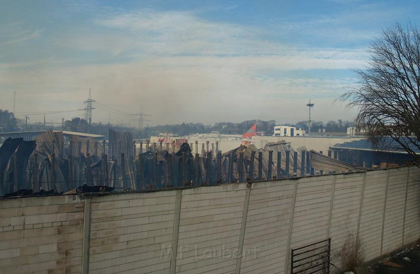 Grossbrand Holzlager Siegburg Industriestr P123.JPG